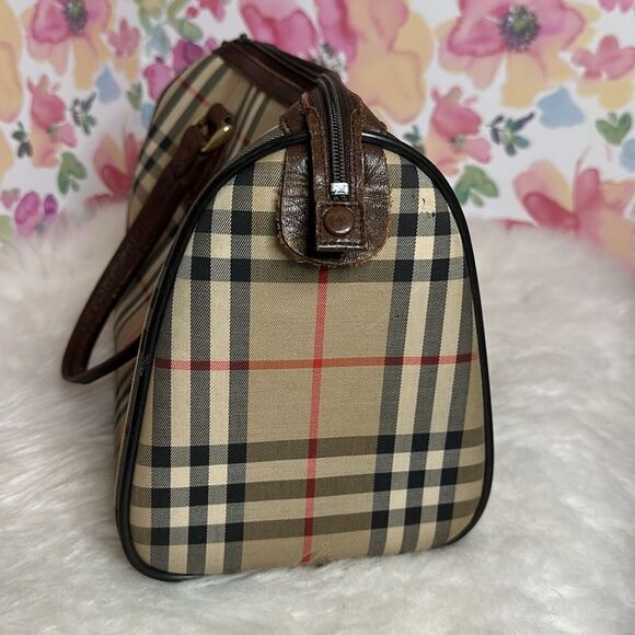 💯Authentic Burberrys Boston Handbag🍀 - Picture 3 of 17